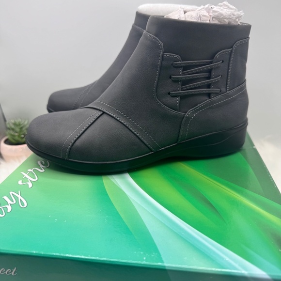 Easy Street Guild Comfort Ankle Boots - Picture 2 of 7